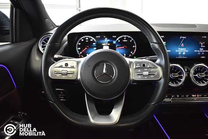 MERCEDES-BENZ GLA 200 d Automatic 4Matic Premium